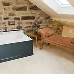 1 Bed In Oc-g0050 Holiday home *